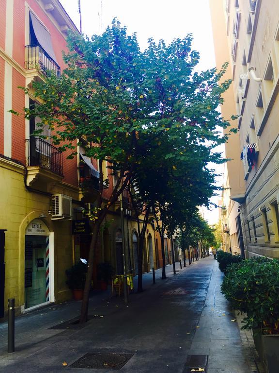 Apartments Barcelona Sagrada Pokoj fotografie